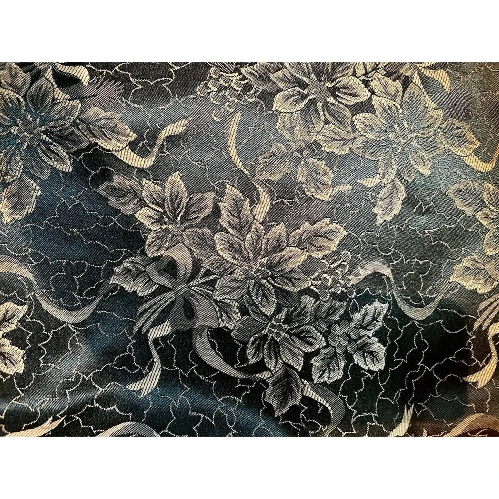 Botanical Decorative Vintage Tablecloth 83“ X 60“